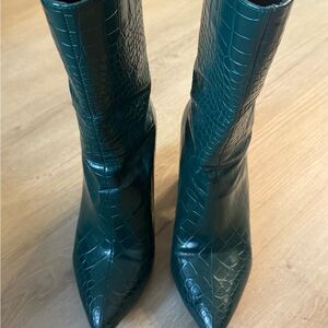 Green Croc-Embossed Women's Boots